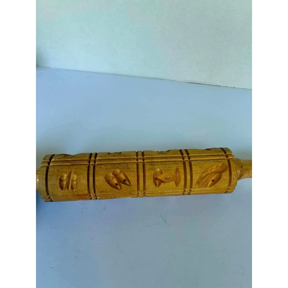 Vintage Springerle Rolling Pin 14.25